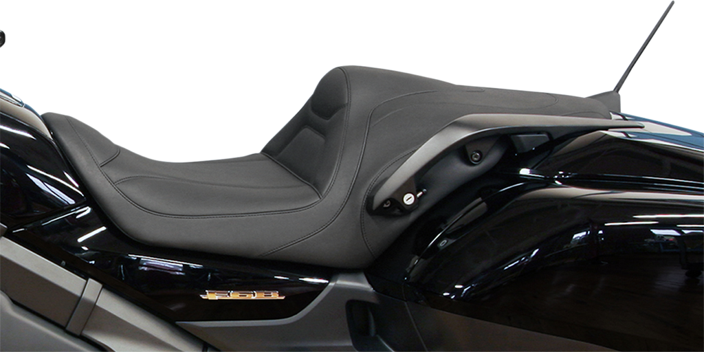 MUSTANG Seat - Tripper Fastback* - Stitched - Black - F6B 76840 - Team Dream Rides