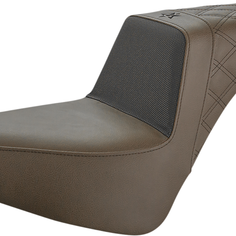 Saddlemen FX 2018-2023 Front Carbon Fiber Seat with GelCore Technology - Part UN18-30-173BR