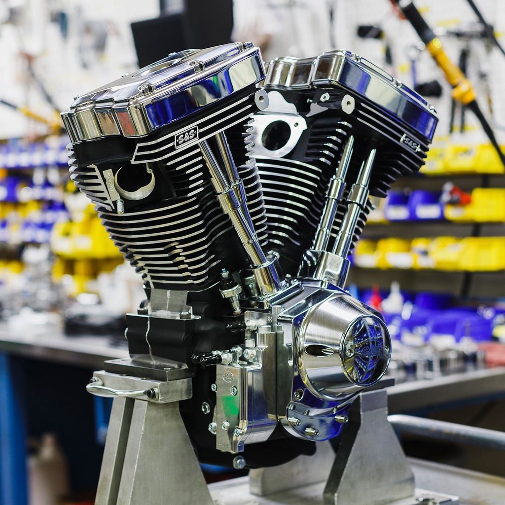 S&S Cycle V124 Long Block Engine, Chrome/Wrinkle Black, Big Twin Custom Chassis, Part 310-1159