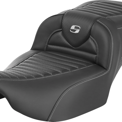 SADDLEMEN Roadsofa* Extended Reach Seat - without Backrest - Tuck-n-Roll - Carbon Fiber - FLTR/FLHX '23-'24 823-07-20500 - Team Dream Rides