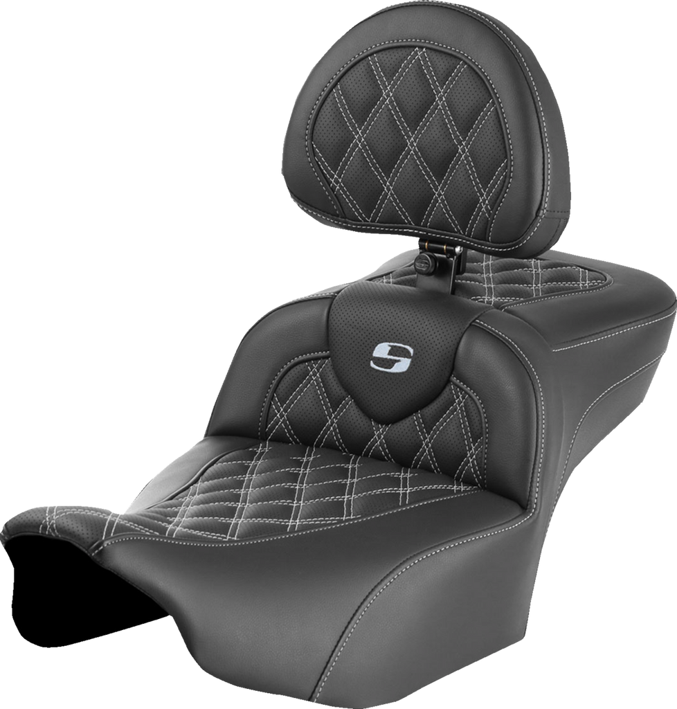 SADDLEMEN Roadsofa* Extended Reach Seat - with Backrest - Lattice Stitch - Silver Stitch - FLTR/FLHX '23-'24 823-07-184B5 - Team Dream Rides