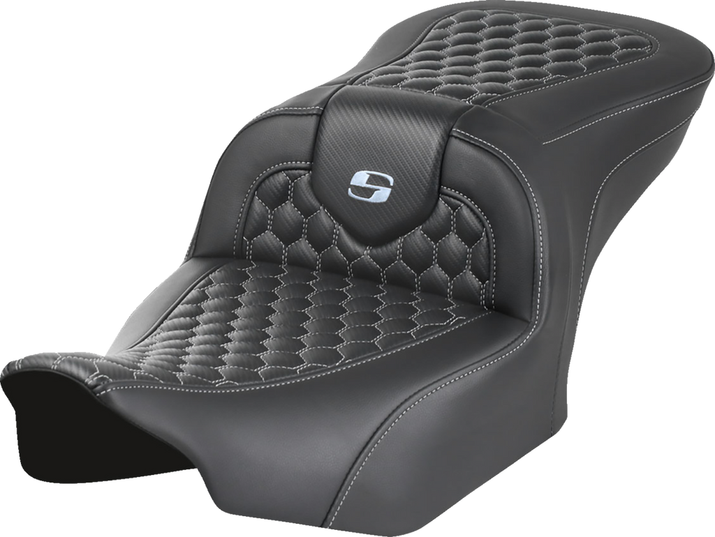 SADDLEMEN Roadsofa™ Seat for FLTR/FLHX 2023-2024 – Honeycomb Stitch, Saddlehyde Cover, and SaddleGel™ for Maximum Comfort