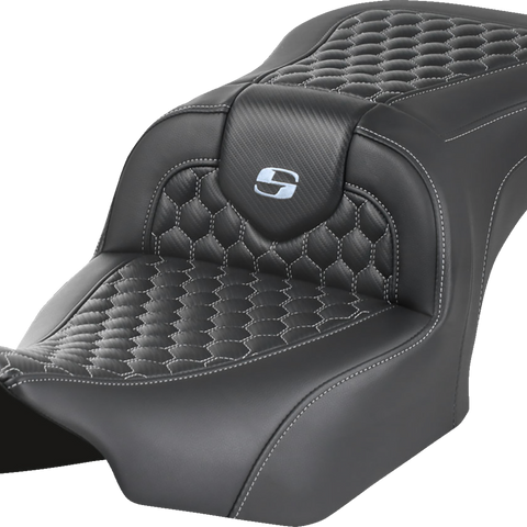 SADDLEMEN Roadsofa™ Seat for FLTR/FLHX 2023-2024 – Honeycomb Stitch, Saddlehyde Cover, and SaddleGel™ for Maximum Comfort