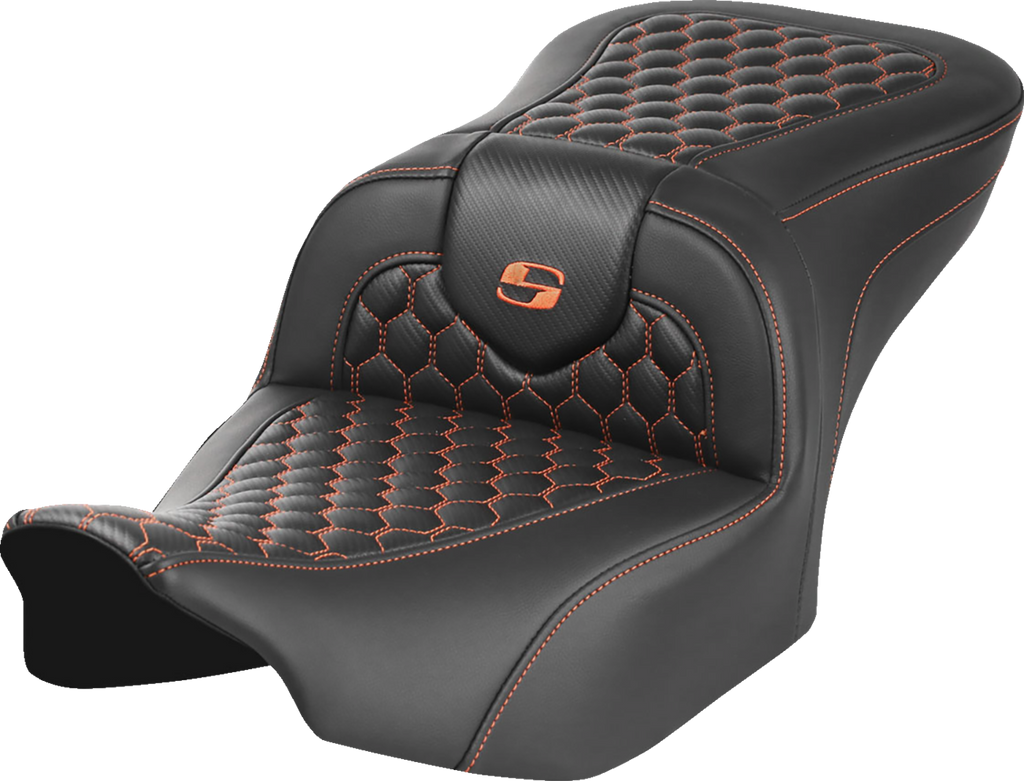 SADDLEMEN Roadsofa™ Seat for FLTR/FLHX 2023-2024 - Honeycomb Stitch with Saddlehyde Cover and SaddleGel™ Support