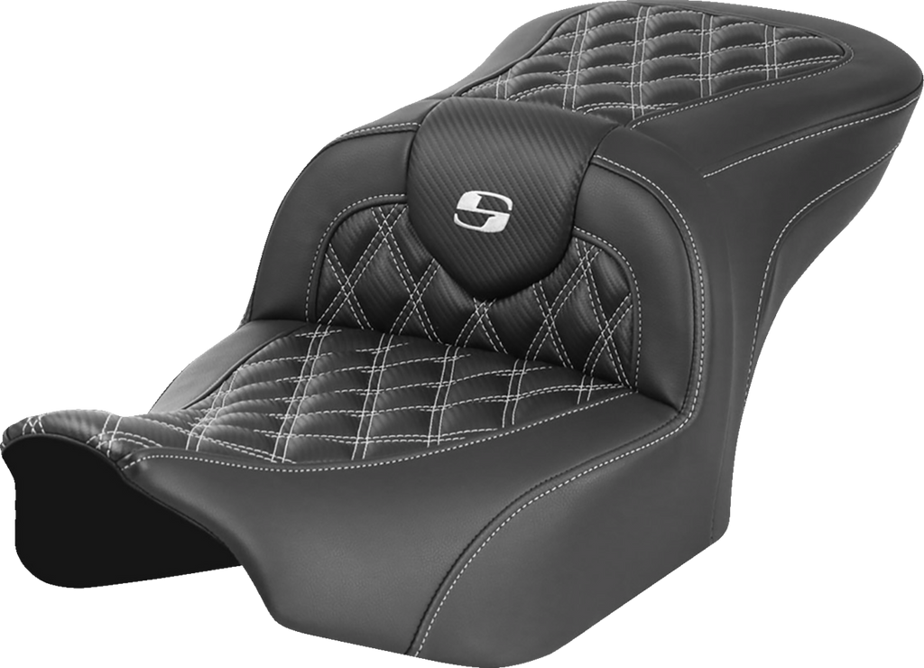 SADDLEMEN RoadSofa* Seat - without Backrest - Carbon Fiber - Lattice Stitch - White Stitch - FLTR/FLHX '23-'24 823-07-20606 - Team Dream Rides