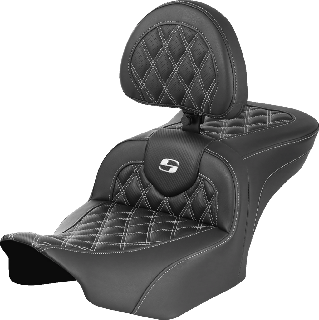 SADDLEMEN RoadSofa™ Seat with Backrest for FLTR/FLHX 2023-2024 – Carbon Fiber, White Stitch – Part #823-07-206B6