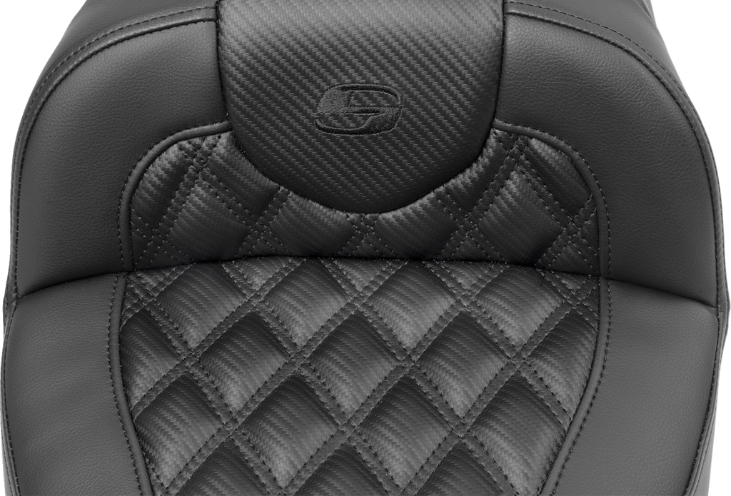 SADDLEMEN Roadsofa* Extended Reach Seat - without Backrest - Carbon Fiber - Lattice Stitch - FLTR/FLHX '23-'24 823-07-20700 - Team Dream Rides
