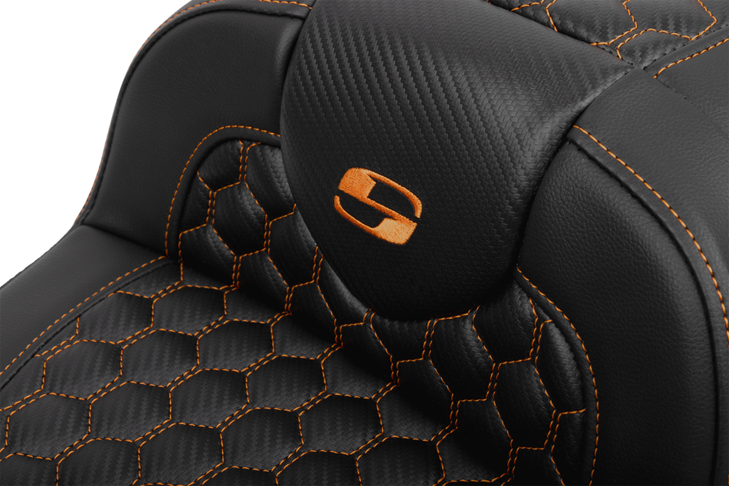 SADDLEMEN Roadsofa* Extended Reach Seat - with Backrest - Honeycomb - Orange Stitch - FLTR/FLHX '23-'24 823-07-190B3 - Team Dream Rides