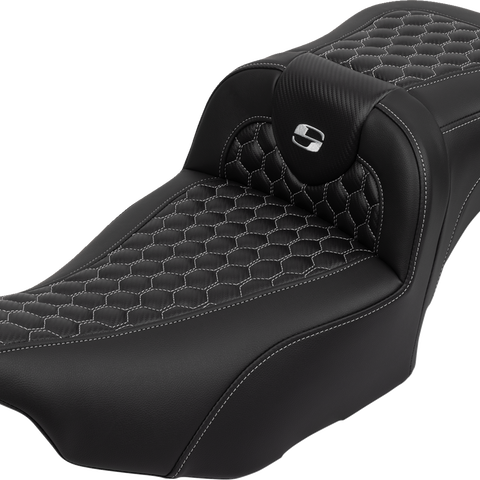 SADDLEMEN Roadsofa* Extended Reach Seat - with Backrest - Honeycomb - Silver Stitch - FLTR/FLHX '23-'24 823-07-190B5 - Team Dream Rides