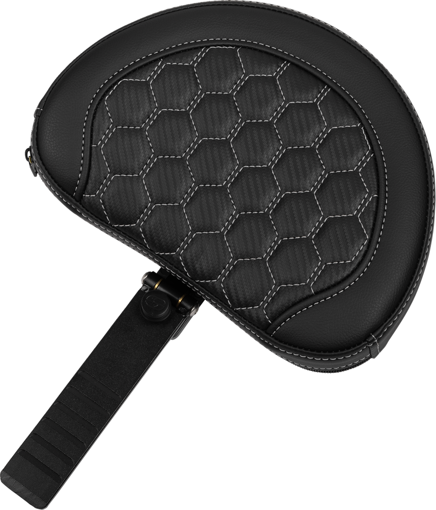 SADDLEMEN Roadsofa* Extended Reach Seat - with Backrest - Honeycomb - Silver Stitch - FLTR/FLHX '23-'24 823-07-190B5 - Team Dream Rides