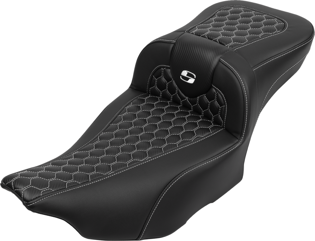 SADDLEMEN Roadsofa* Extended Reach Seat - with Backrest - Honeycomb - White Stitch - FLTR/FLHX '23-'24 823-07-190B6 - Team Dream Rides