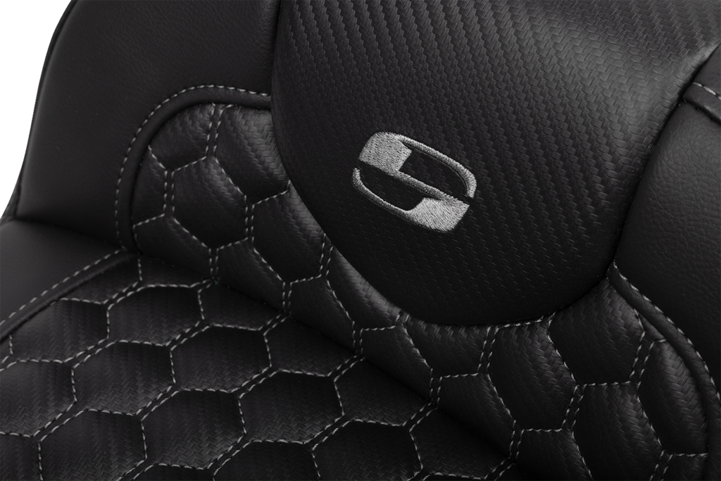 SADDLEMEN Roadsofa* Extended Reach Seat - with Backrest - Honeycomb - Dark Gray Stitch - FLTR/FLHX '23-'24 823-07-190B2 - Team Dream Rides
