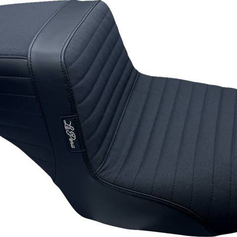 LE PERA Kickflip Seat with Pleated Design and Gripp Tape for FLH/FLT '23-'25 - Model LV-597PTGP