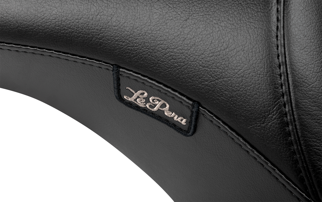 LE PERA Maverick Seat LV-957HR2 for FLH/FLT 2023-2025 – Black Hot Rod HR2
