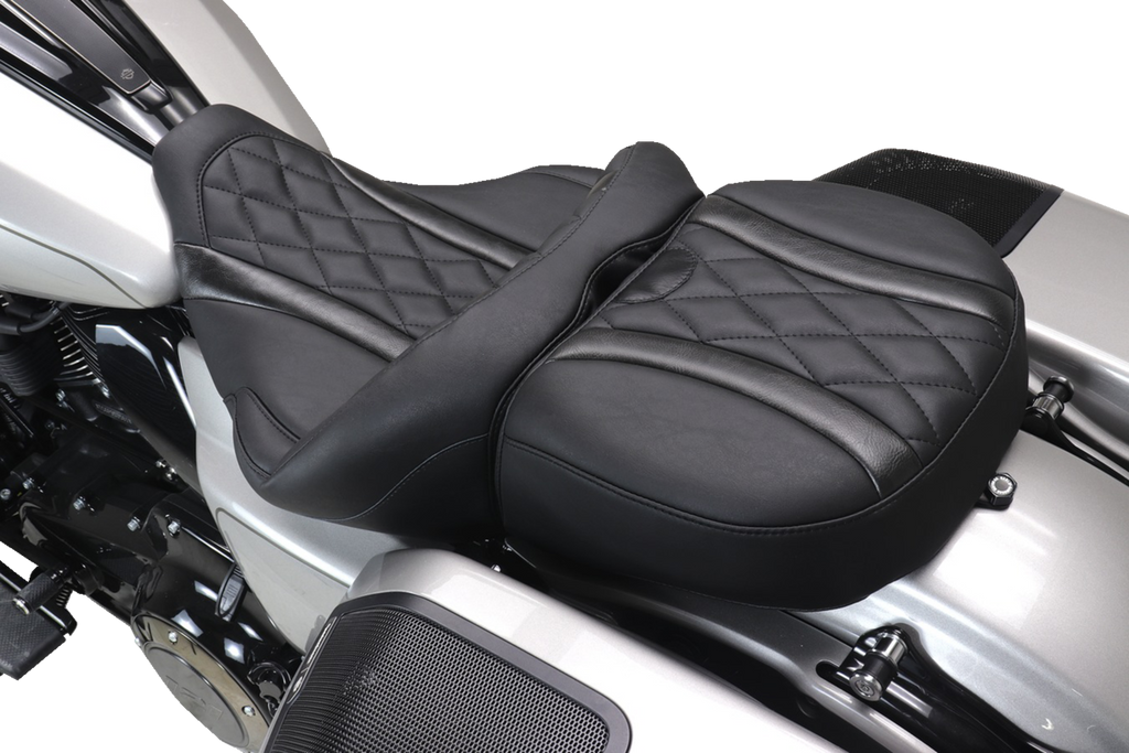 MUSTANG Deluxe One-Piece 2-Up Seat with Diamond Pattern for FLT/FLH 2023-2025 | Part Number 89411