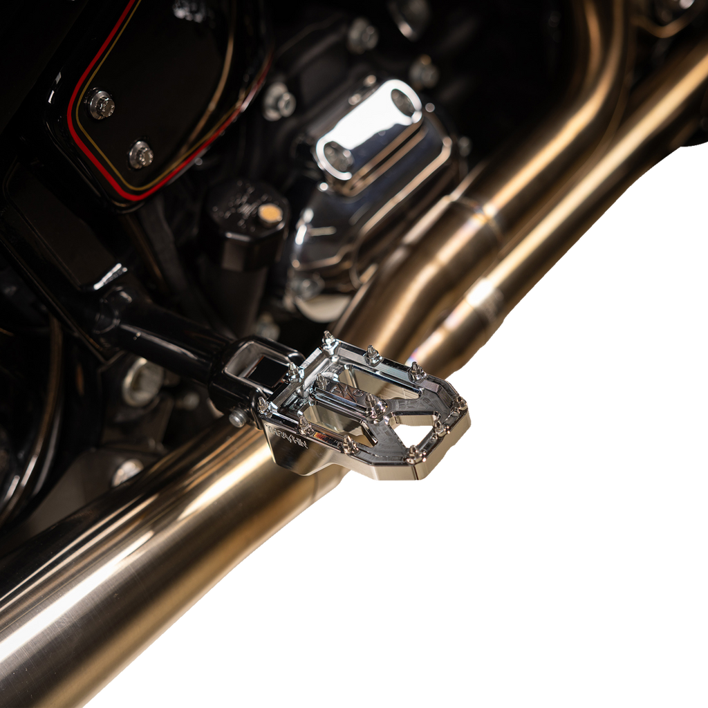THRASHIN SUPPLY CO. Aggressor Rear Foot Pegs Chrome TSC-2022-3-D for Harley Davidson '72-'25