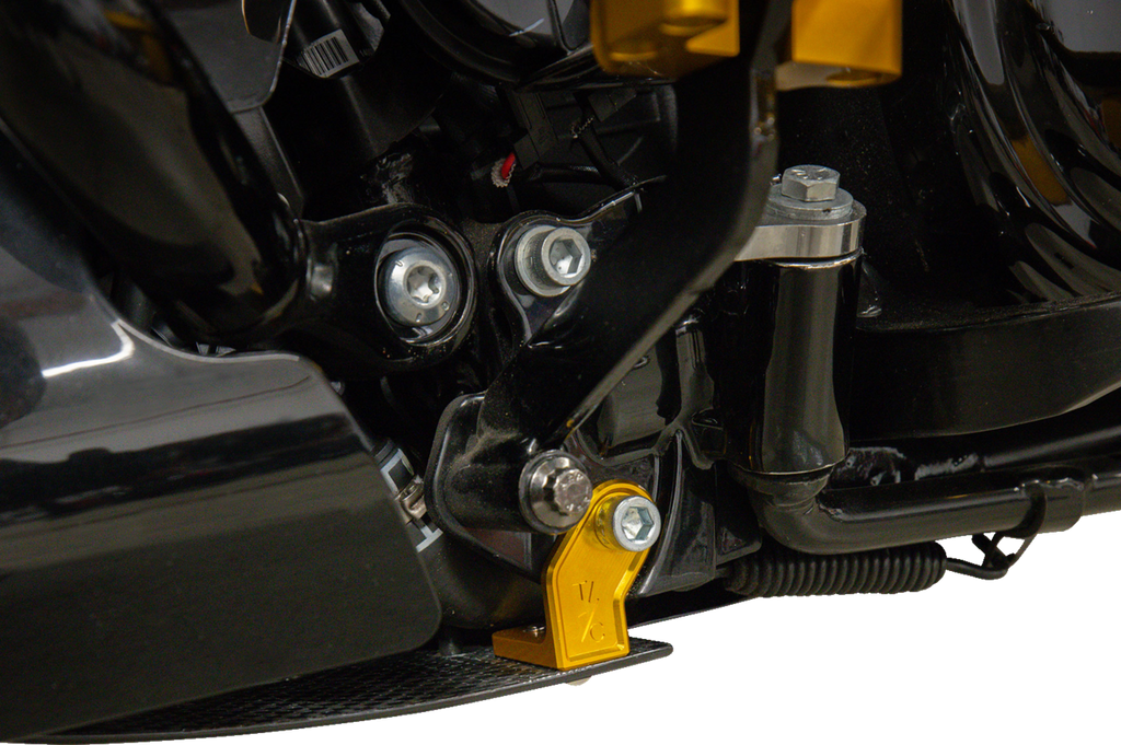 THRASHIN SUPPLY CO. Carbon Fiber and Forged Aluminum Skid Plate TSC-3035-5 for FLHX/FLTRX