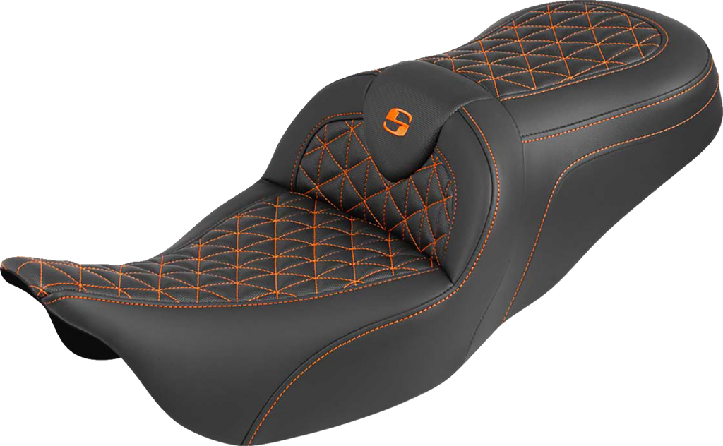 SADDLEMEN RoadSofa™ Tri Gripper Seat for FLH/FLT '08-'25 – Standard Reach, Orange Stitch, No Backrest