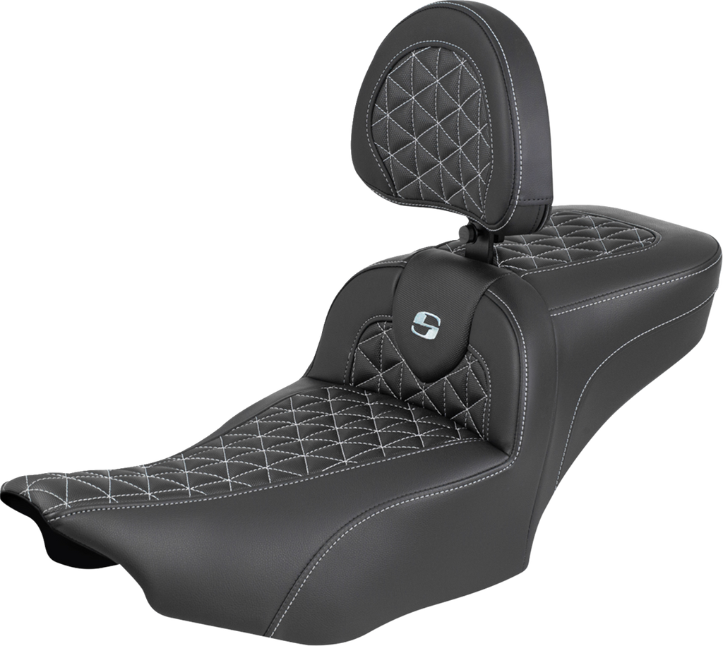 SADDLEMEN Roadsofa™ Extended Reach Seat with Backrest – Silver Stitch for FLH/FLT 2023-2025, Part #823-07-211B5