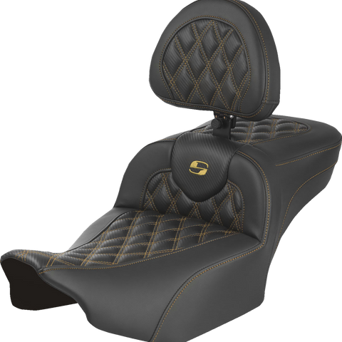 SADDLEMEN Extended Reach Roadsofa™ Seat with Backrest for FLH/FLT 2023-2025 – Carbon Fiber Finish, Gold Lattice Stitch, Part Number 823-07-207B7