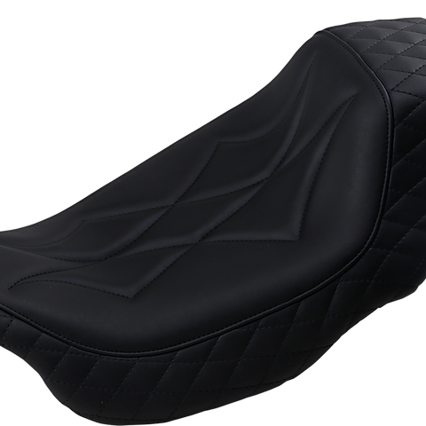 MUSTANG Revere Solo Seat - Diamond - Black 75130 - Team Dream Rides