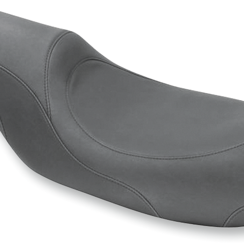 MUSTANG Seat - Tripper* Fastback - Stitched - Black - FL '08+ 75646 - Team Dream Rides