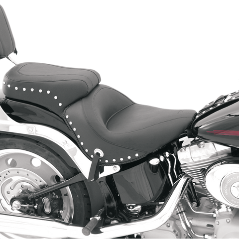 MUSTANG Studded Seat - FXST '06-'10 76401 - Team Dream Rides