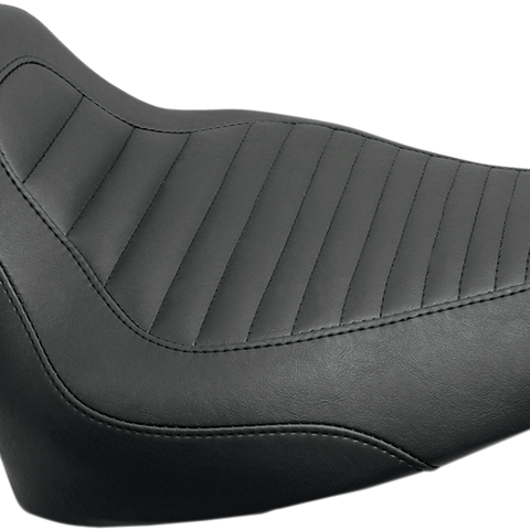 MUSTANG Tripper* Solo Seat - Tuck and Roll 76736 - Team Dream Rides