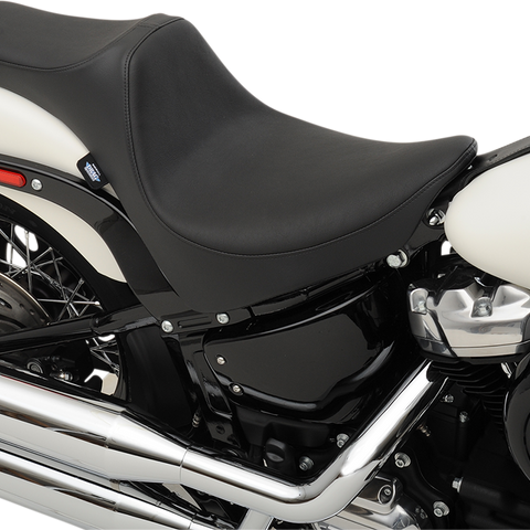 DRAG SPECIALTIES SEATS Predator III Seat - Smooth - Softail Predator III Seat - Team Dream Rides