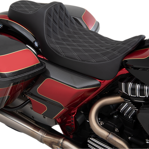 DRAG SPECIALTIES SEATS Predator III Seat - Extended - Double Diamond -Silver Stitched Extended Reach Predator III Seat - Team Dream Rides
