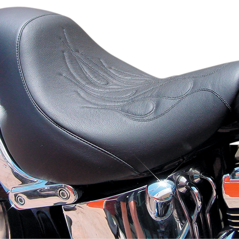 DANNY GRAY Weekday Seat - Flame - FXSTD Weekday Solo Seat — Flame Stitched - Team Dream Rides