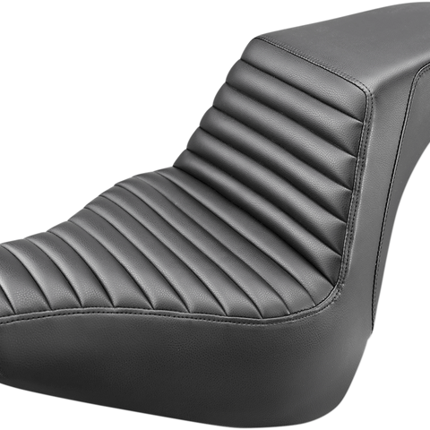 SADDLEMEN Step Up Seat - Tuck and Roll - Black - FXBR/S Step Up Seat — Tuck and Roll - Team Dream Rides