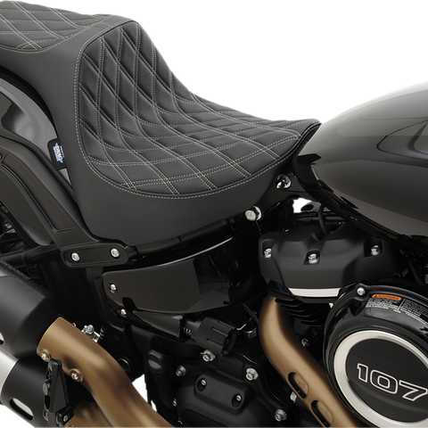 DRAG SPECIALTIES SEATS Predator III Seat - Double Diamond - Silver Stitched - FXFB Predator III Seat - Team Dream Rides