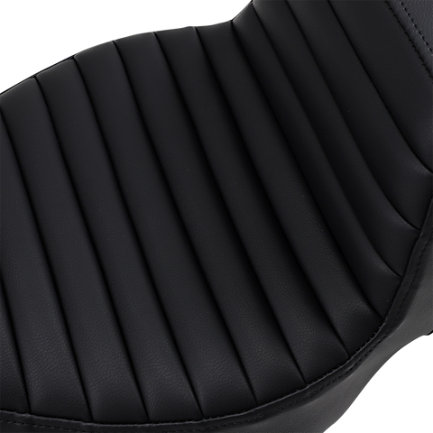 SADDLEMEN Step Up Seat - Tuck and Roll - Extended Reach Step Up Seat — Tuck and Roll - Team Dream Rides