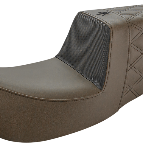 SADDLEMEN Unknown Industries Seat - Carbon Fiber/ Gripper/Rear Lattice Stitch - Brown - FL '08-'23 UN08-07-173BR - Team Dream Rides