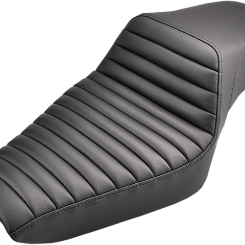 SADDLEMEN Step Up Seat - Tuck and Roll - XL with 3.3 Gallon Tanks Step Up Seat — Tuck and Roll - Team Dream Rides