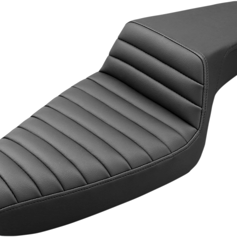 SADDLEMEN Step Up Seat - Tuck and Roll - Black - XL Step Up Seat — Tuck and Roll - Team Dream Rides
