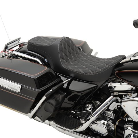 DRAG SPECIALTIES SEATS Predator III Seat - Double Diamond - Silver Stitched Predator III Seat - Team Dream Rides